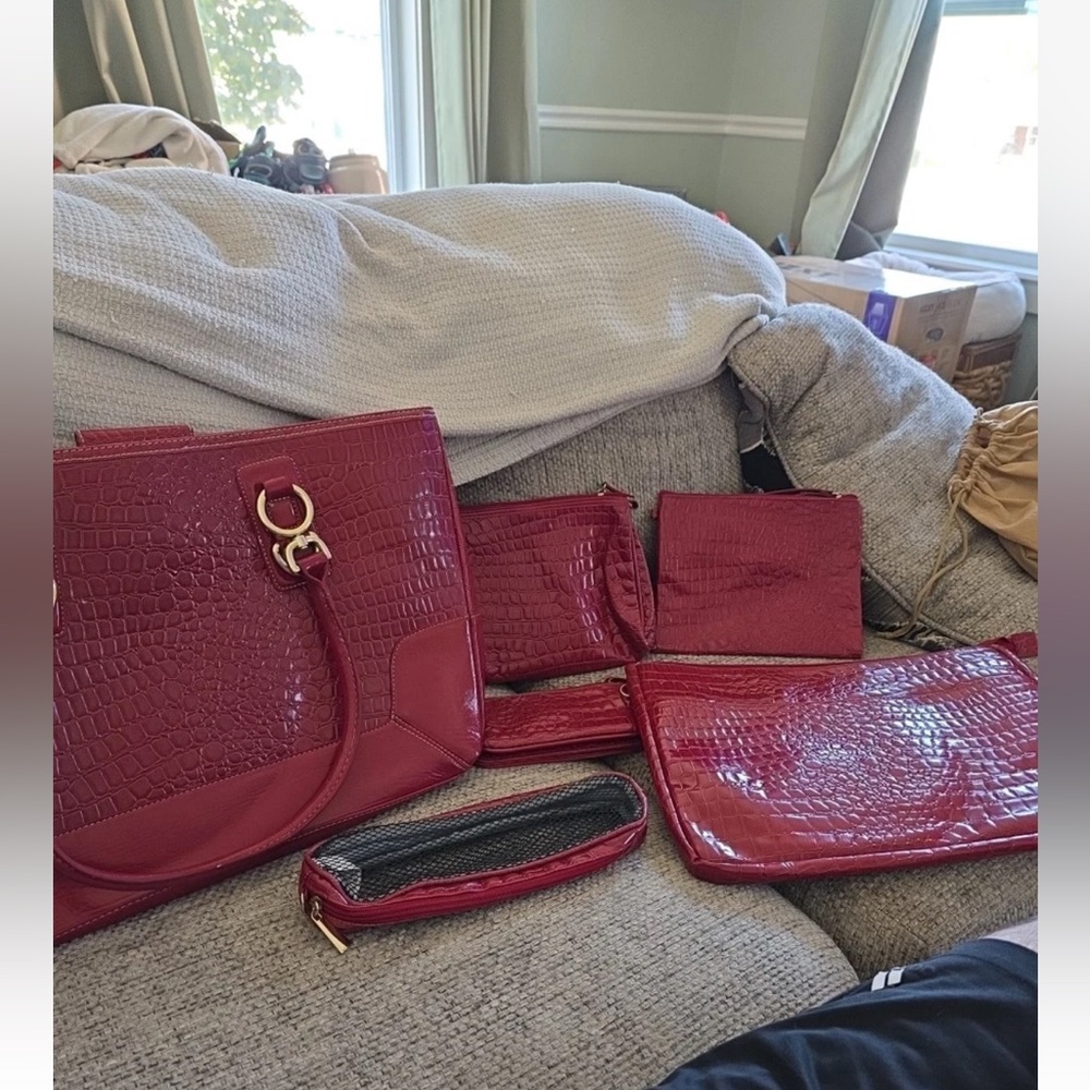 Elegant Deep Red Croc-Embossed Women Bag Set